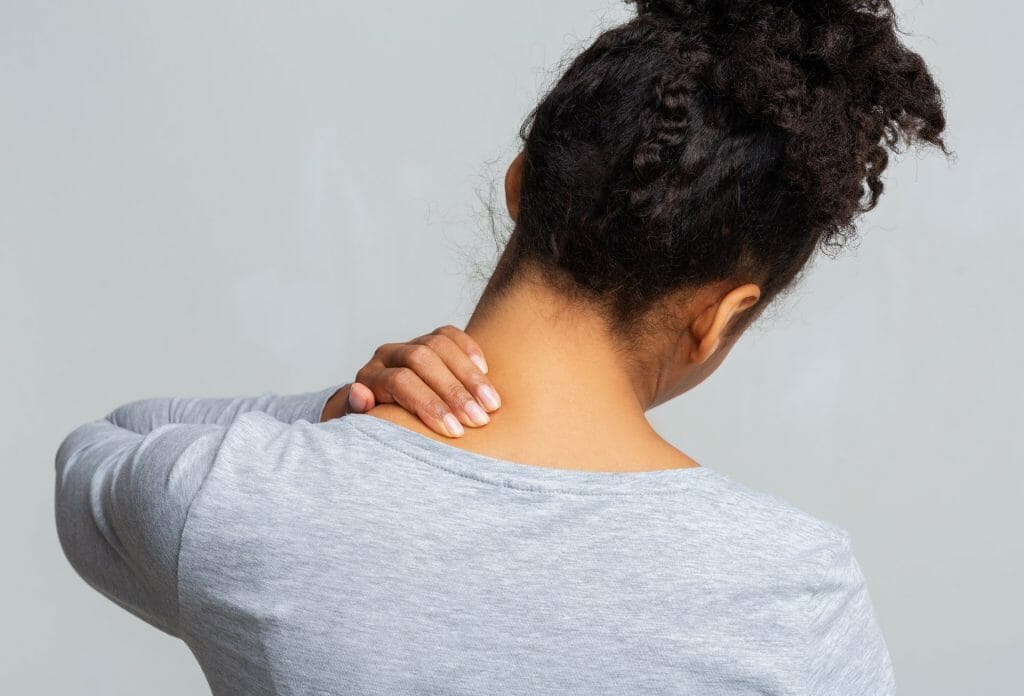 What can cause neck pain