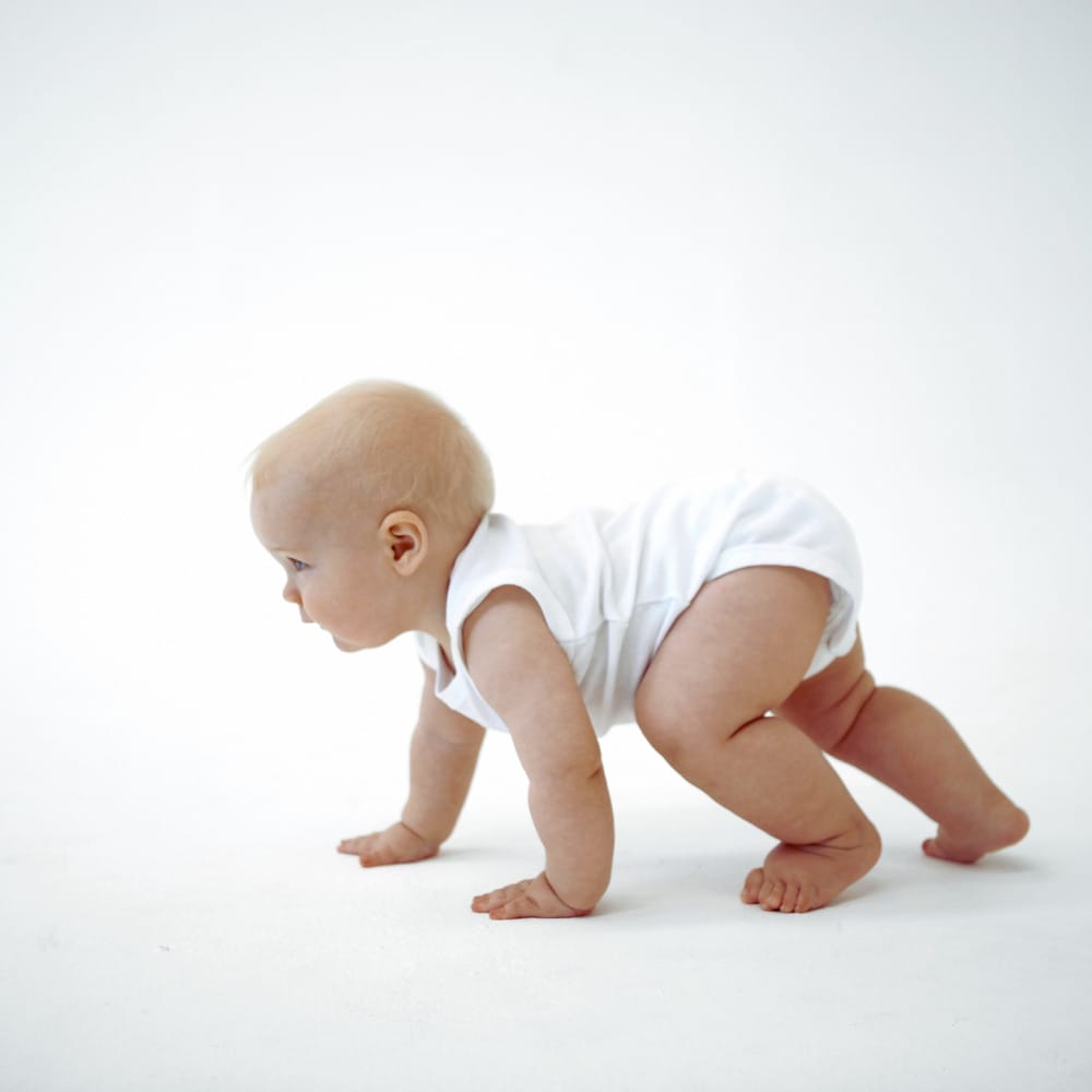 Baby walking contralateral movement
